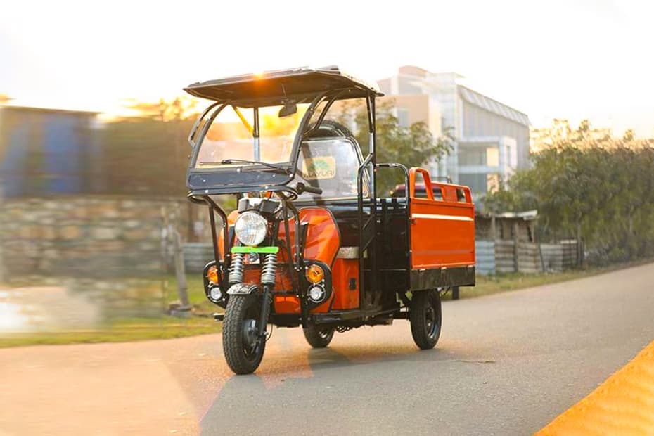 Saera Saera Mayuri E Cart Loader