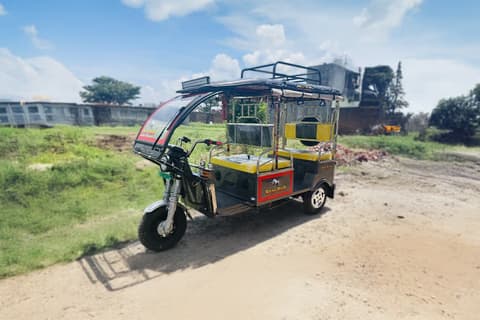 Star Bull Star Bull Battery Operated E Rickshaw